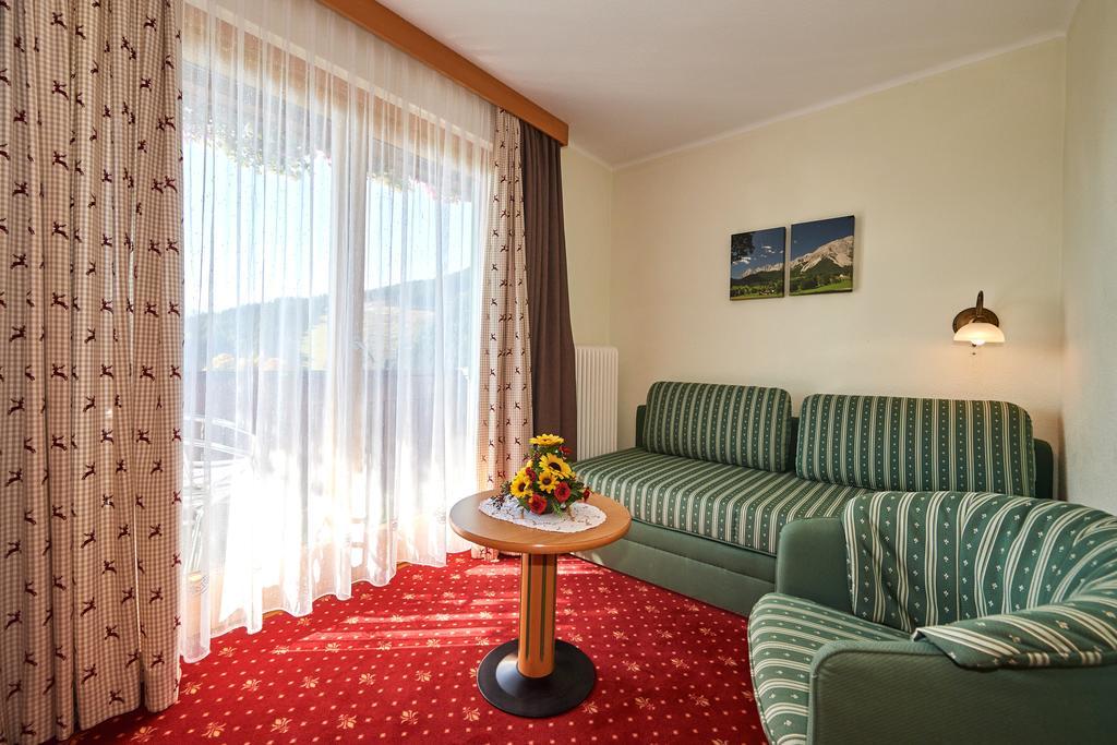 Hotel Jagdhof Ramsau am Dachstein Extérieur photo